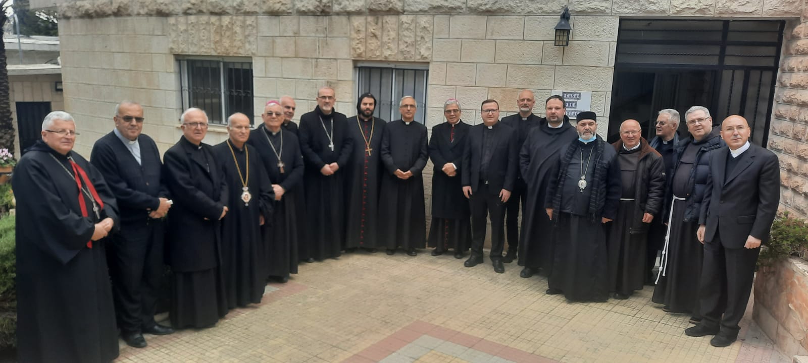 La Asamblea de los Ordinarios Católicos de Tierra Santa visita la Casa de Santiago de Jerusalén