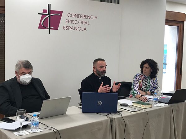 El decano de Derecho Canónico de la UPSA aporta claves sobre cómo hacer realidad la Sinodalidad