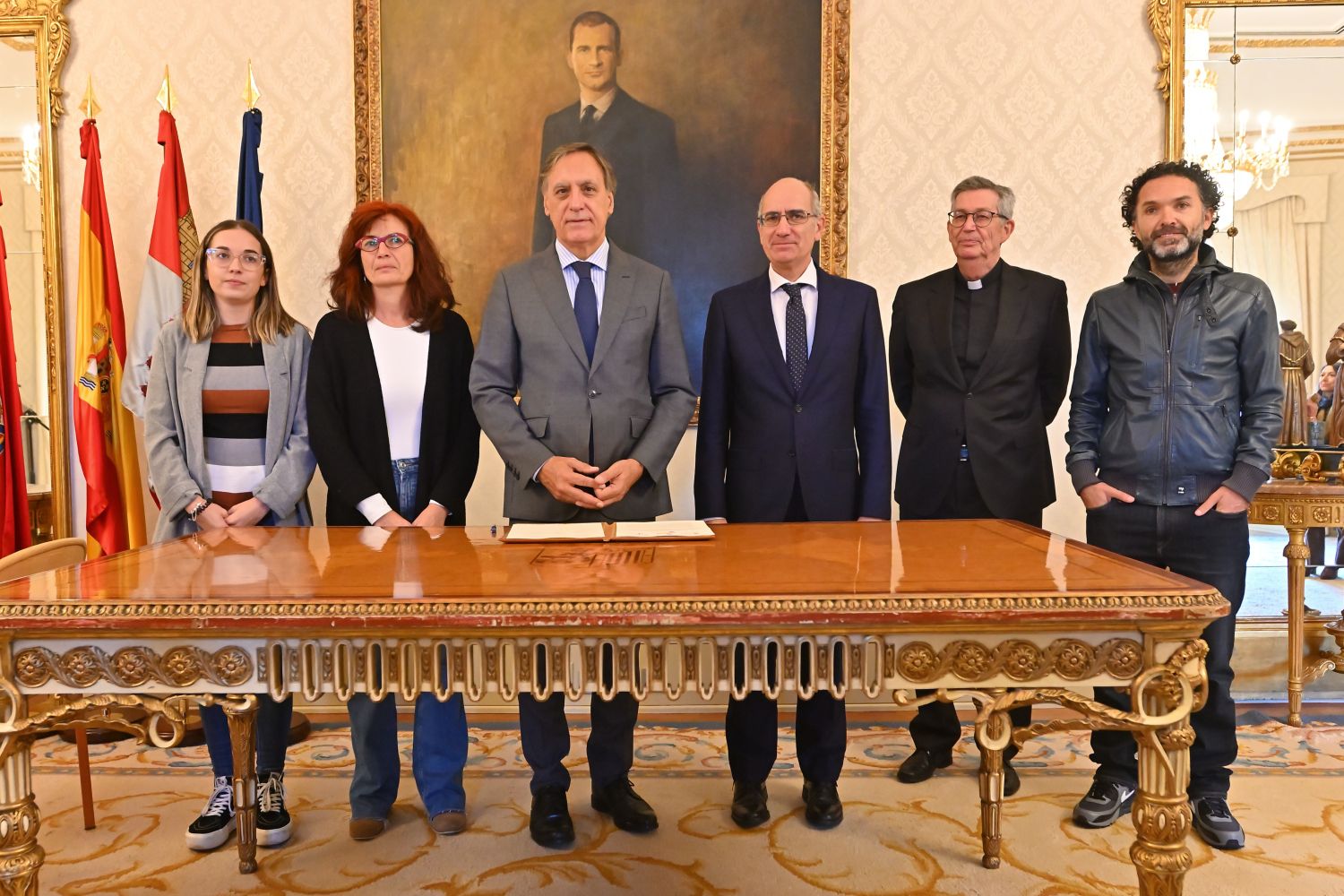 Firma del protocolo de ratificación de la Mesa del Voluntariado