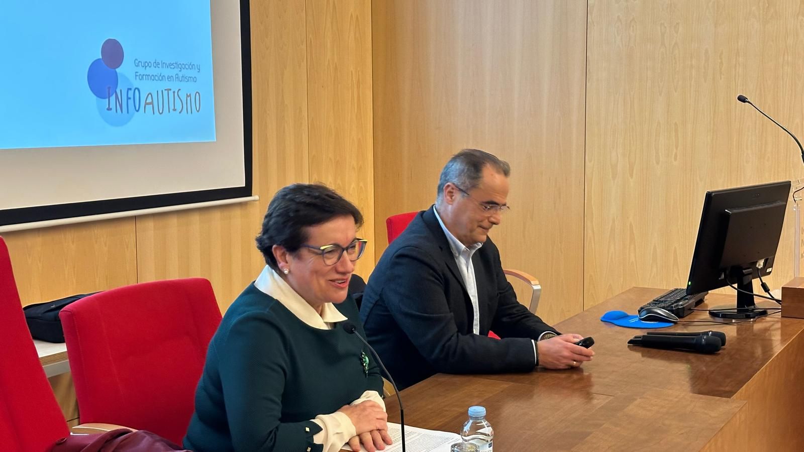 La Facultad de Psicología dedica una sesión al diagnóstico precoz del autismo