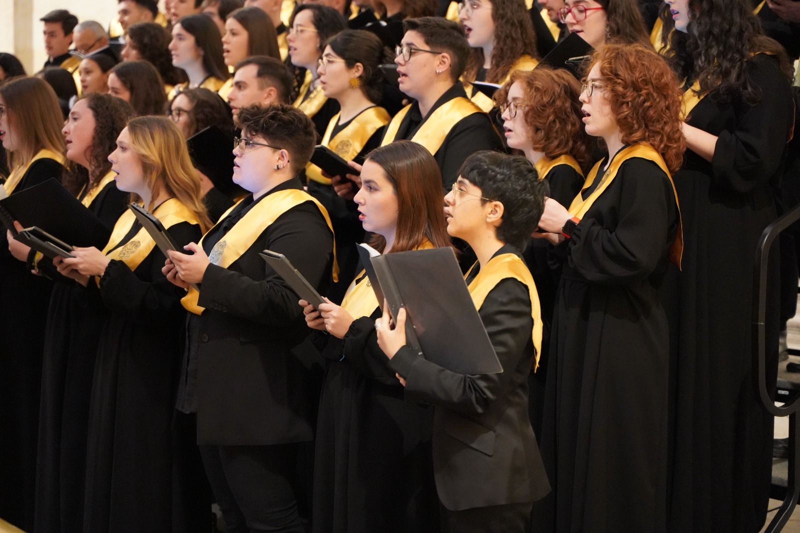 Emotivo Concierto de Pasión del Coro Tomás Luis de Victoria
