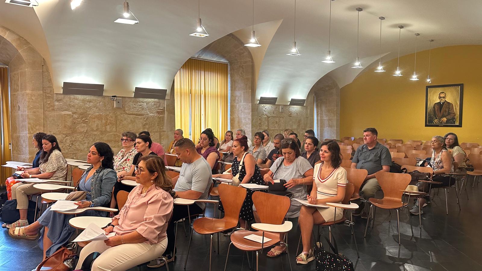 Casi una treintena profesores de Español comienza el Máster Internacional en Literatura Hispanoamericana UPSA-FIDESCU