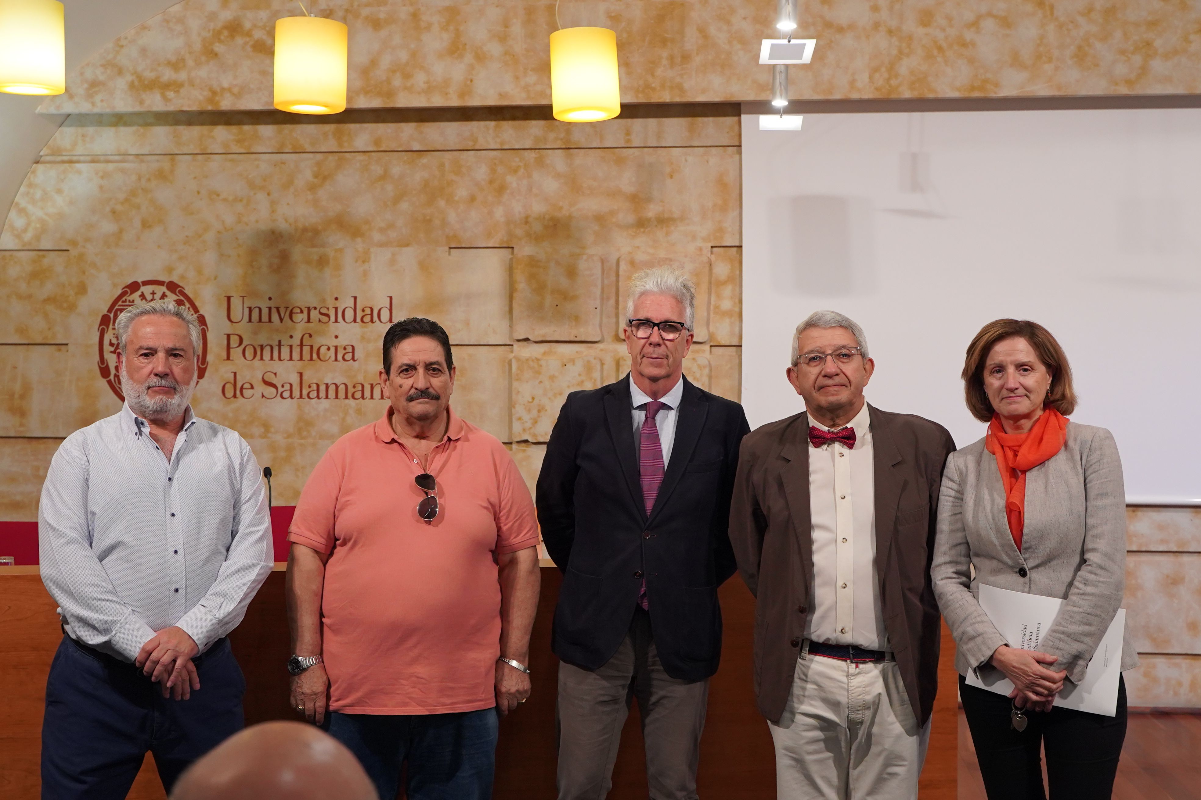 Encuentro de los alumnos de Aula Abierta de la Universidad de Jaén con la Asociación de la Experiencia y FAMASA