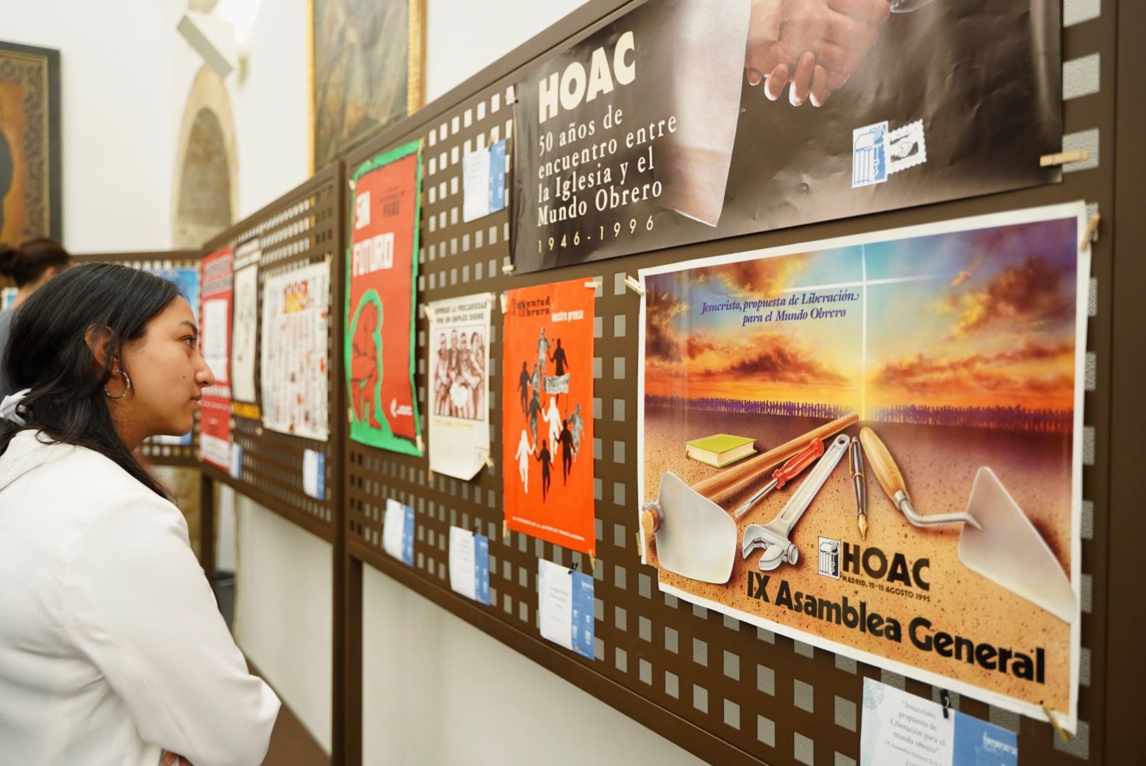 El Archivo de la UPSA celebra la Semana Internacional de Archivos con una exposición de carteles