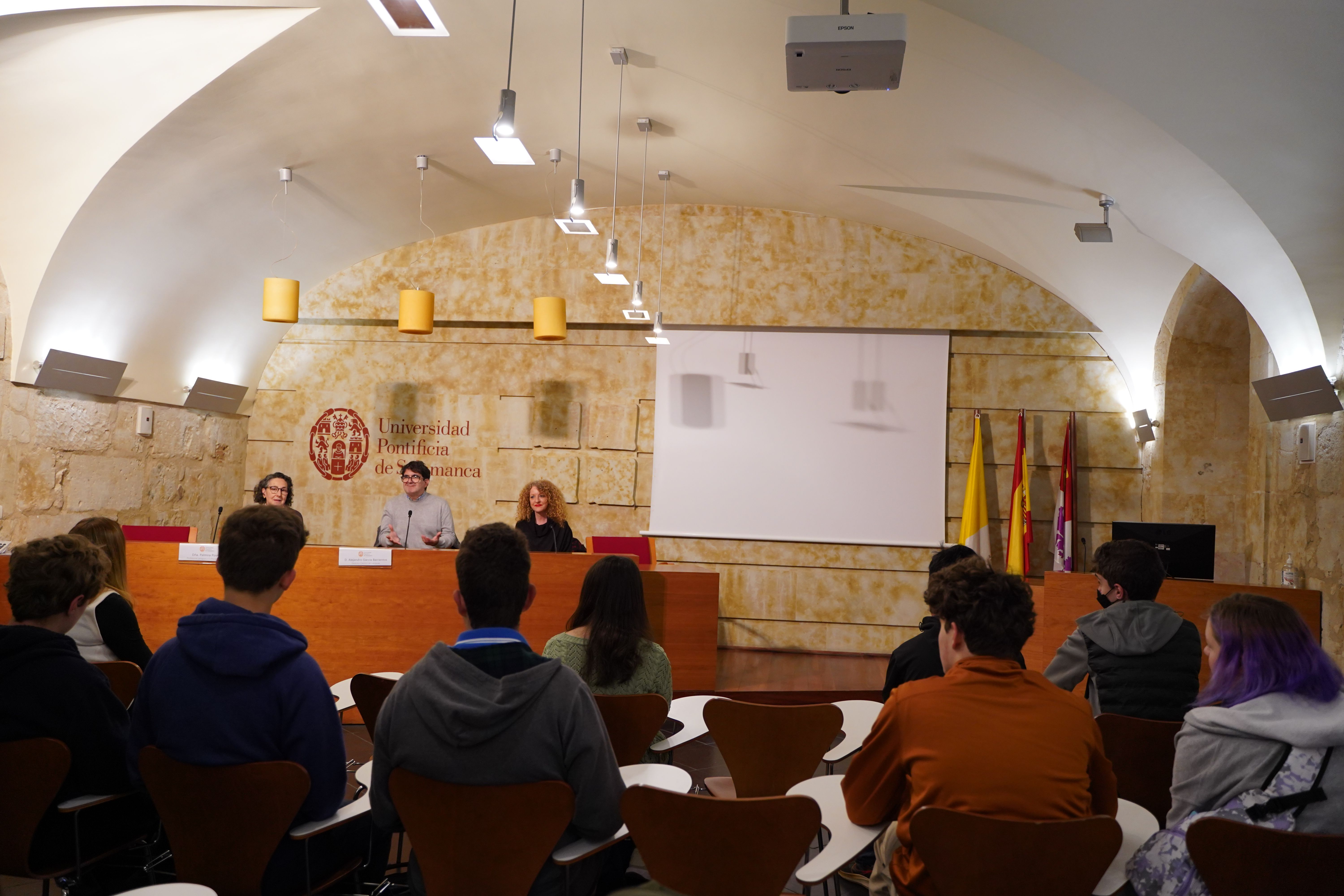 La Universidad recibe a un grupo de alumnos estadounidenses de Wood Acres