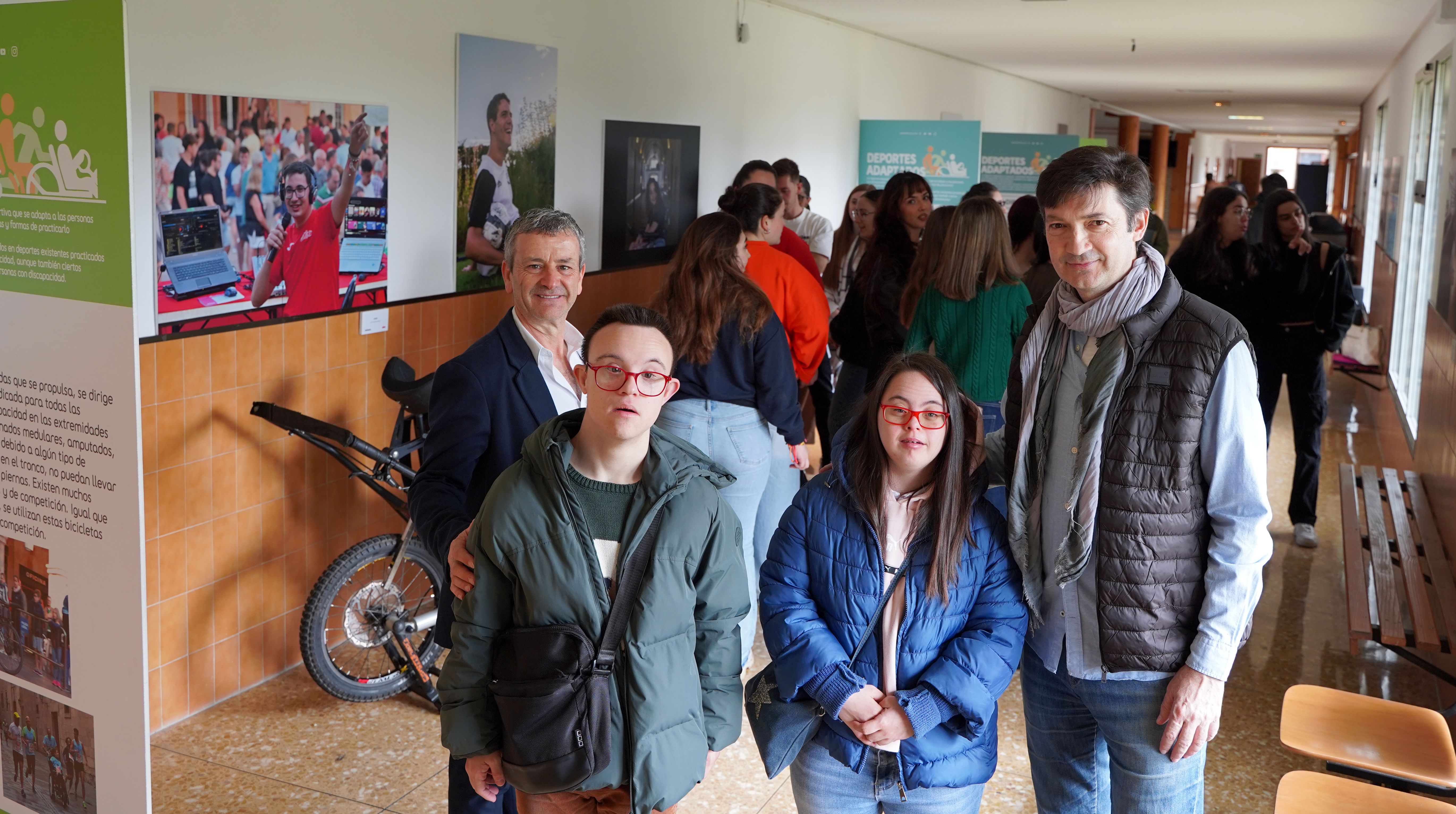 La exposición ‘Personas’ de la Fundación Aviva llega a la UPSA