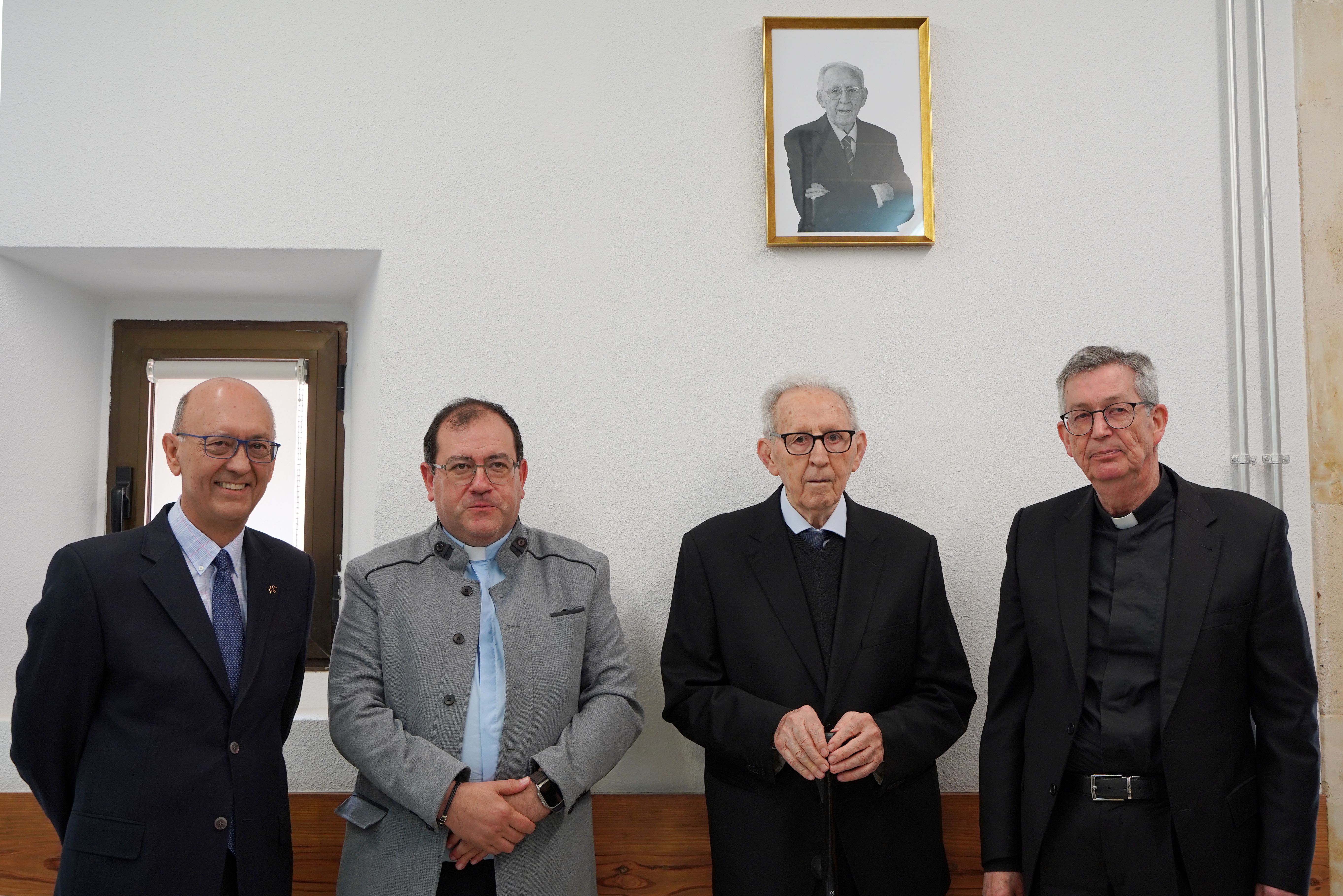 La Universidad rinde homenaje al profesor emérito de Teología Olegario González de Cardedal
