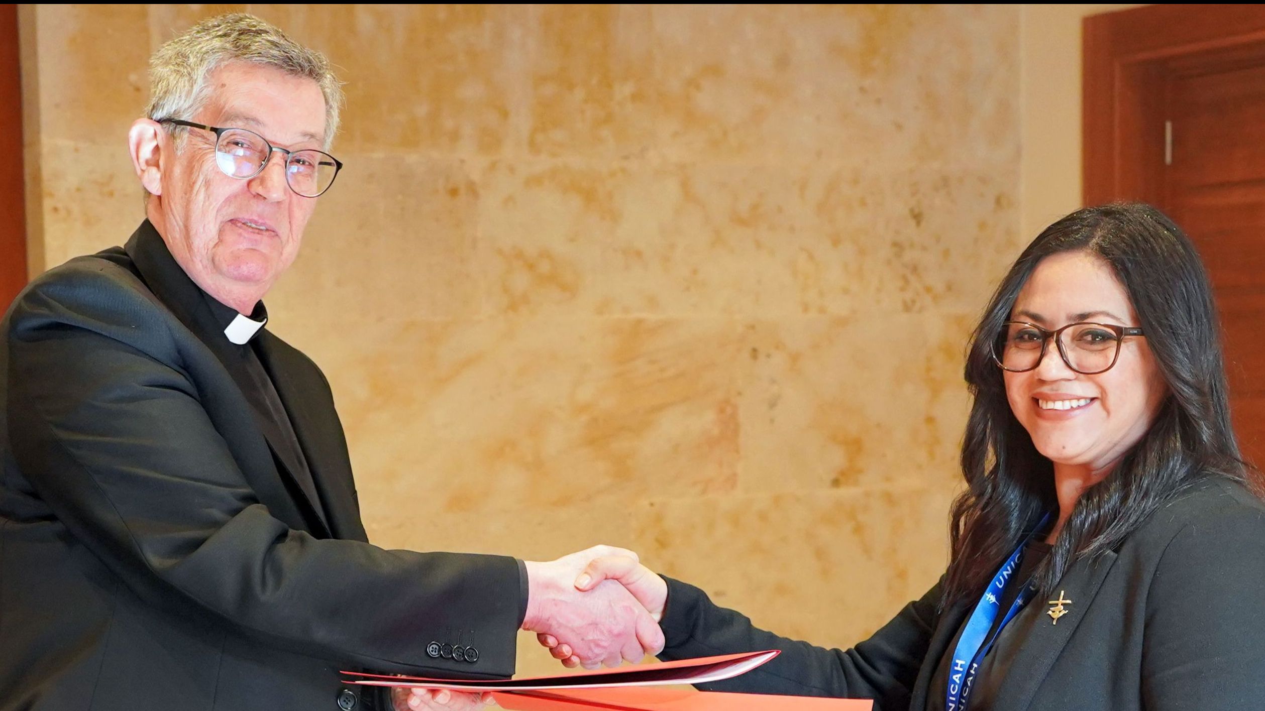 Convenio internacional con la Universidad Católica de Honduras y encuentro institucional con IES Abroad