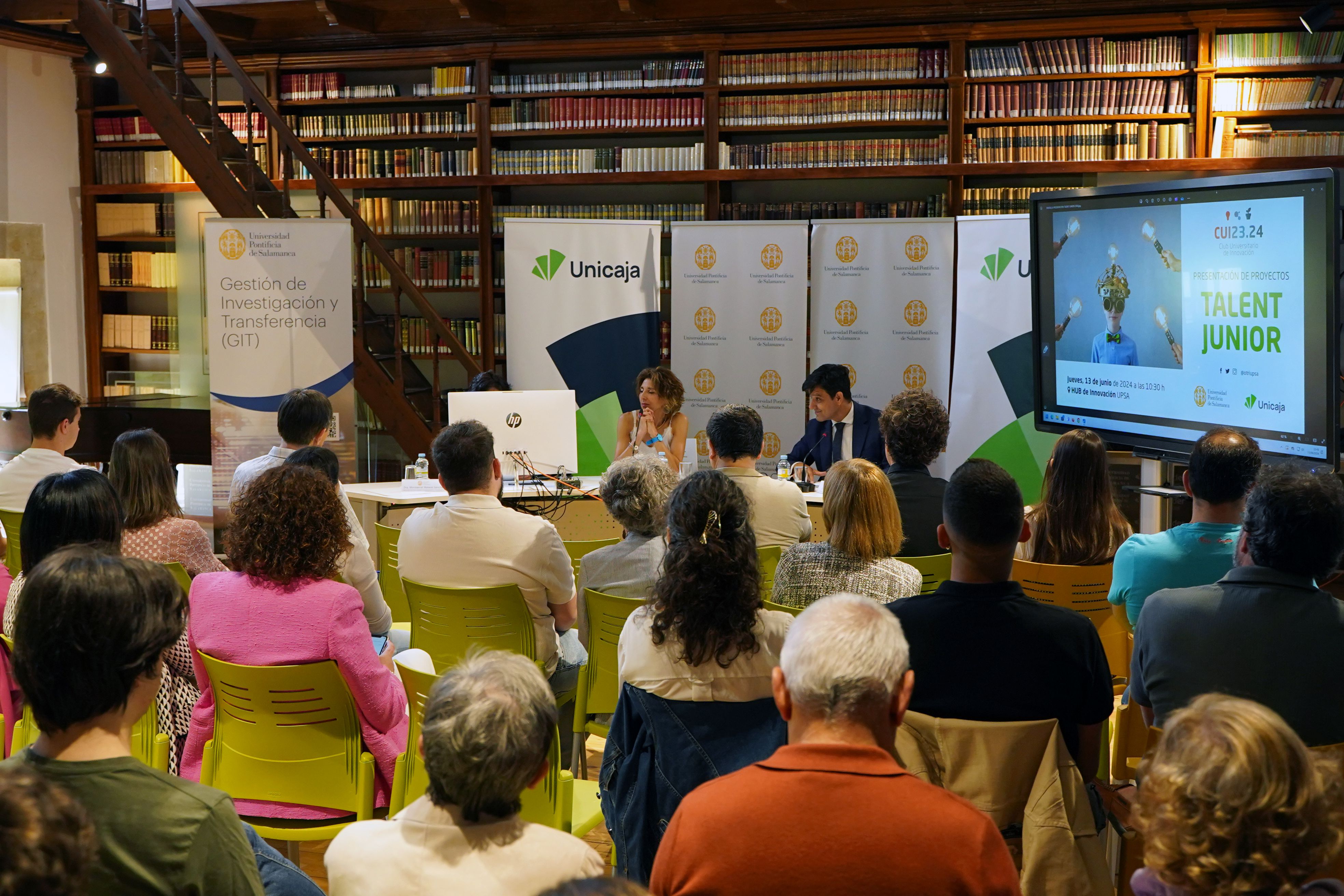 Unicaja y la UPSA distinguirán proyectos de impacto social e innovación tecnológica de alumnos de centros educativos de Salamanca