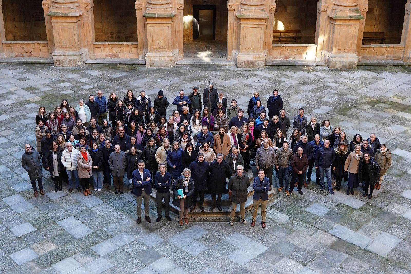 Tradicional vino de Navidad del equipo rectoral y el Personal de Administración y Servicios