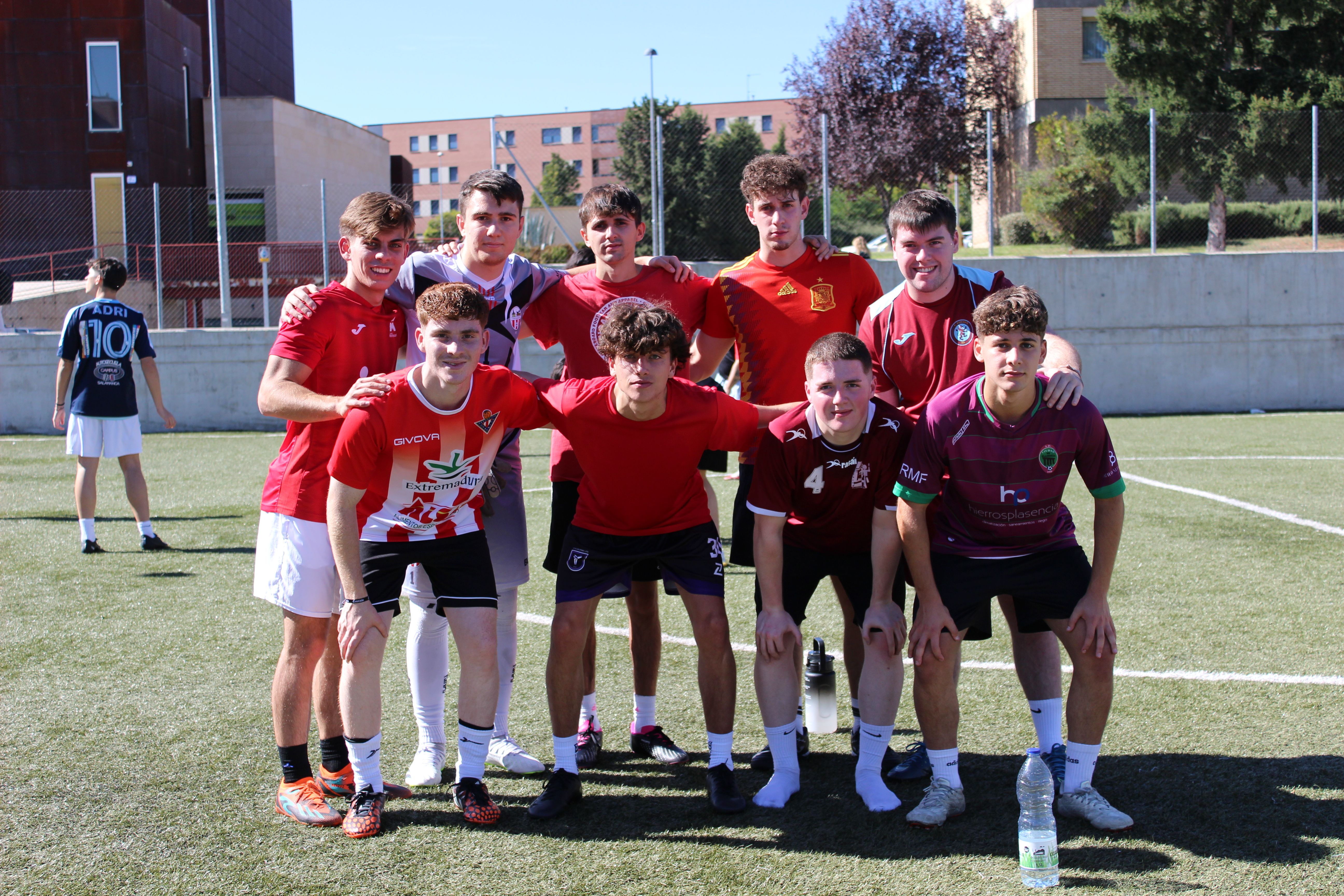 Más de 300 estudiantes participan en el Torneo de Bienvenida Deportiva 2024-2025