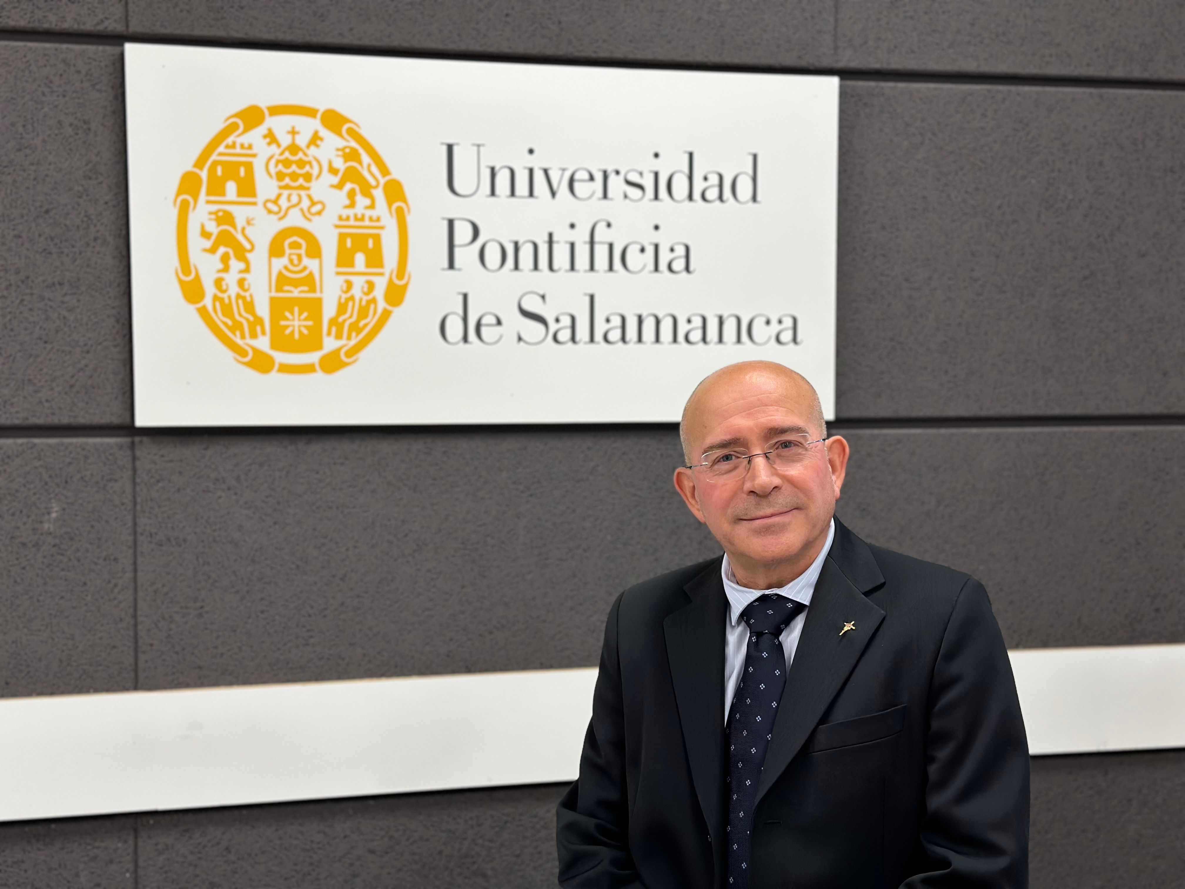 Jesús Manuel Conderana: “Si no gobernamos la Inteligencia Artificial, la IA, a través de los poderosos, nos gobernará a nosotros”