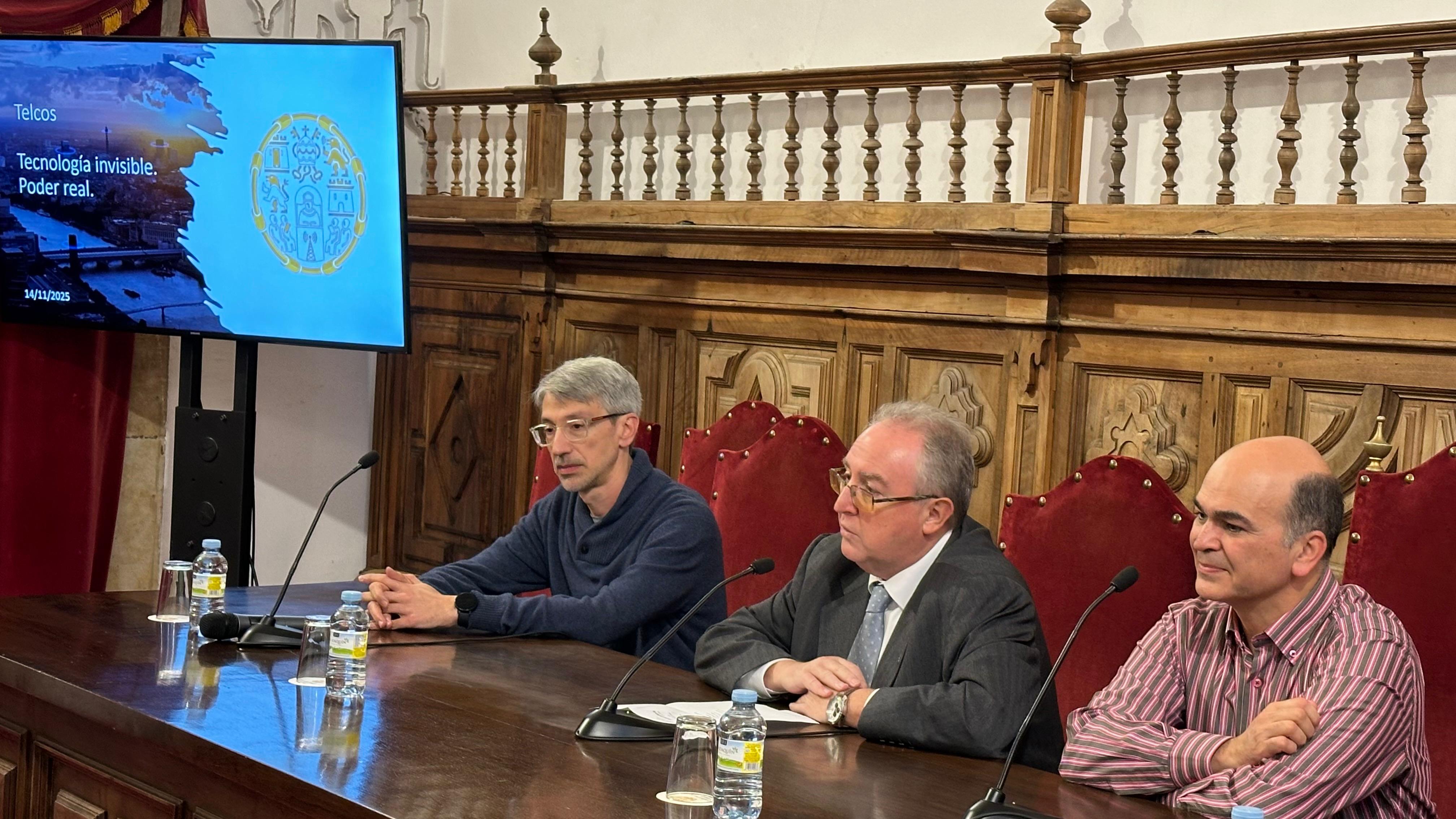 La Facultad de Informática dedica sus fiestas patronales a analizar el futuro tecnológico