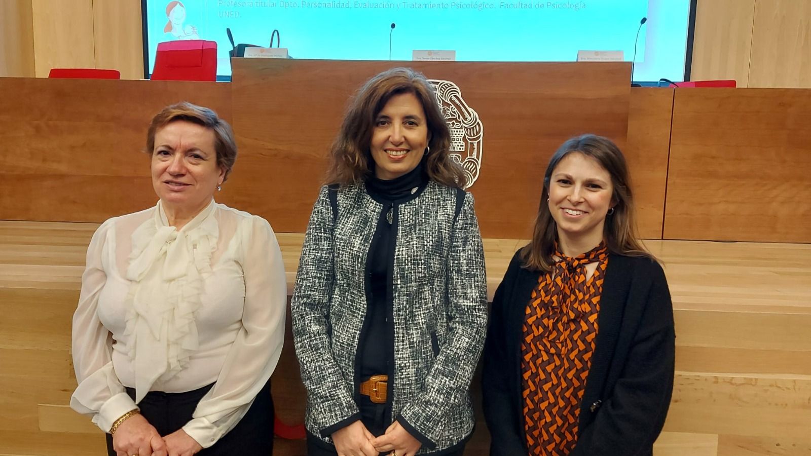 Psicología aborda los problemas de salud mental en torno a la maternidad y la perinatalidad