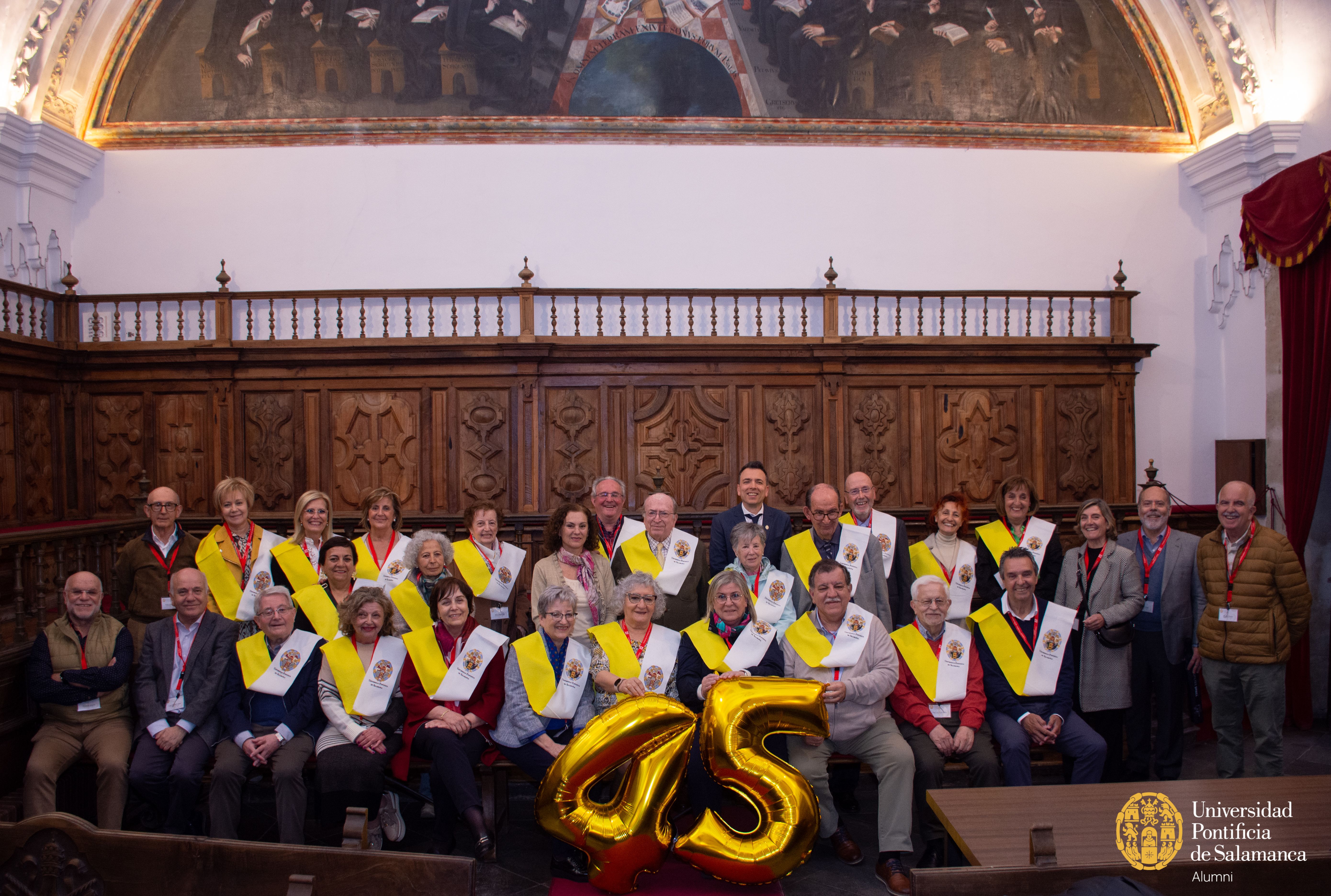Antiguos alumnos de Pedagogía celebran su 45 Aniversario