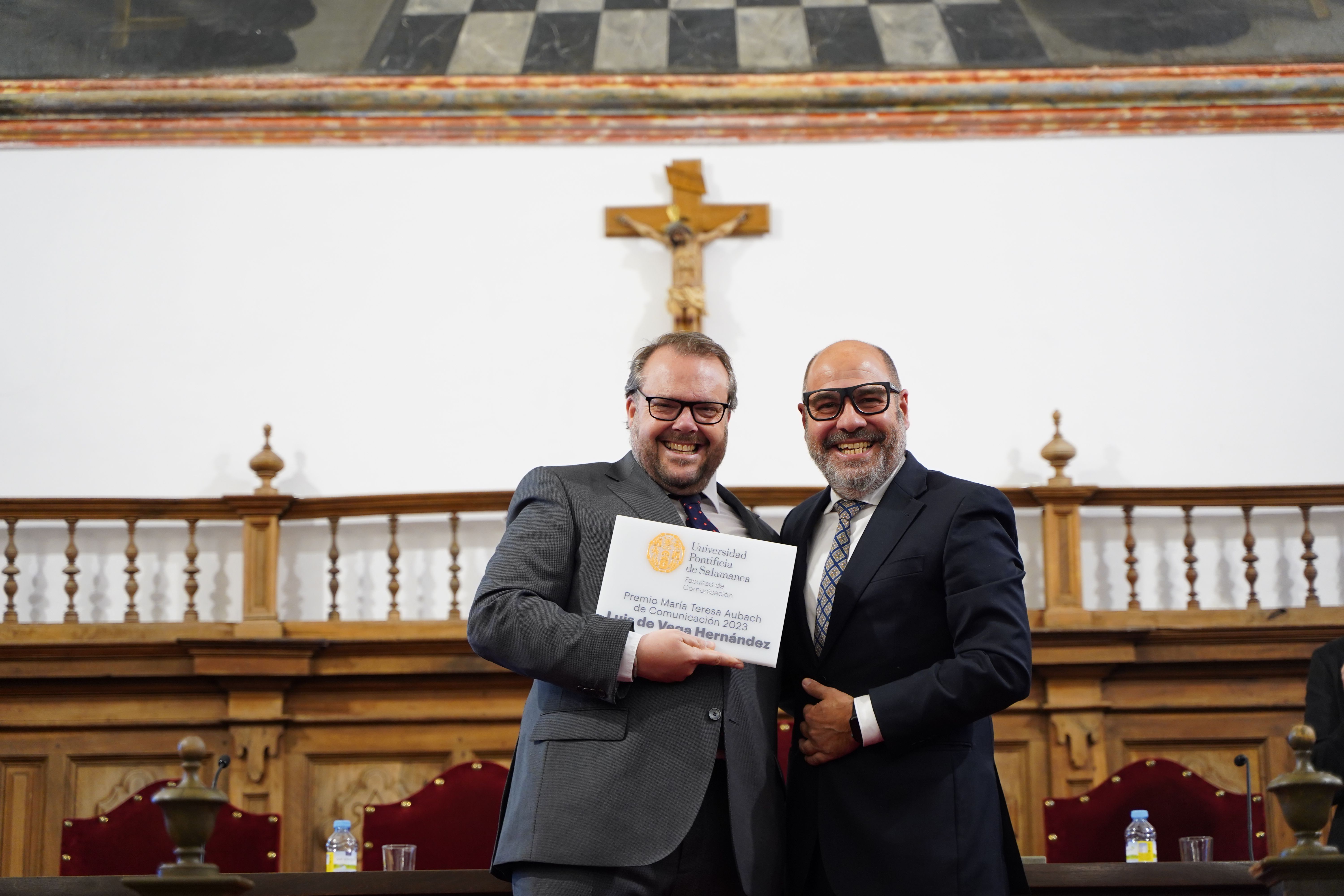El periodista y alumni Luis de Vega, galardonado con el Premio 'María Teresa Aubach de Comunicación' 2023