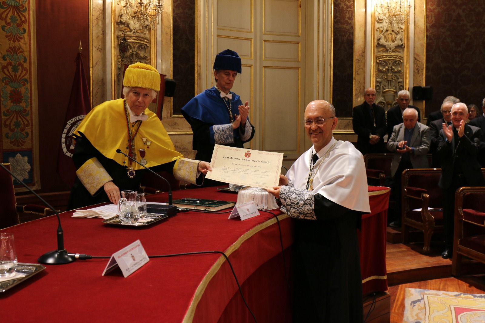 El catedrático Santiago Guijarro toma posesión como académico de Número de la Real Academia de Doctores de España