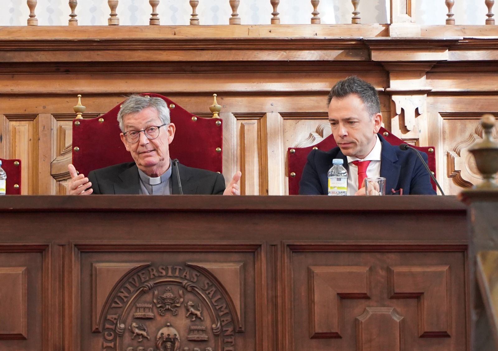 El Rector da la bienvenida a los nuevos profesores y destaca las ventajas de una universidad privada y pontificia