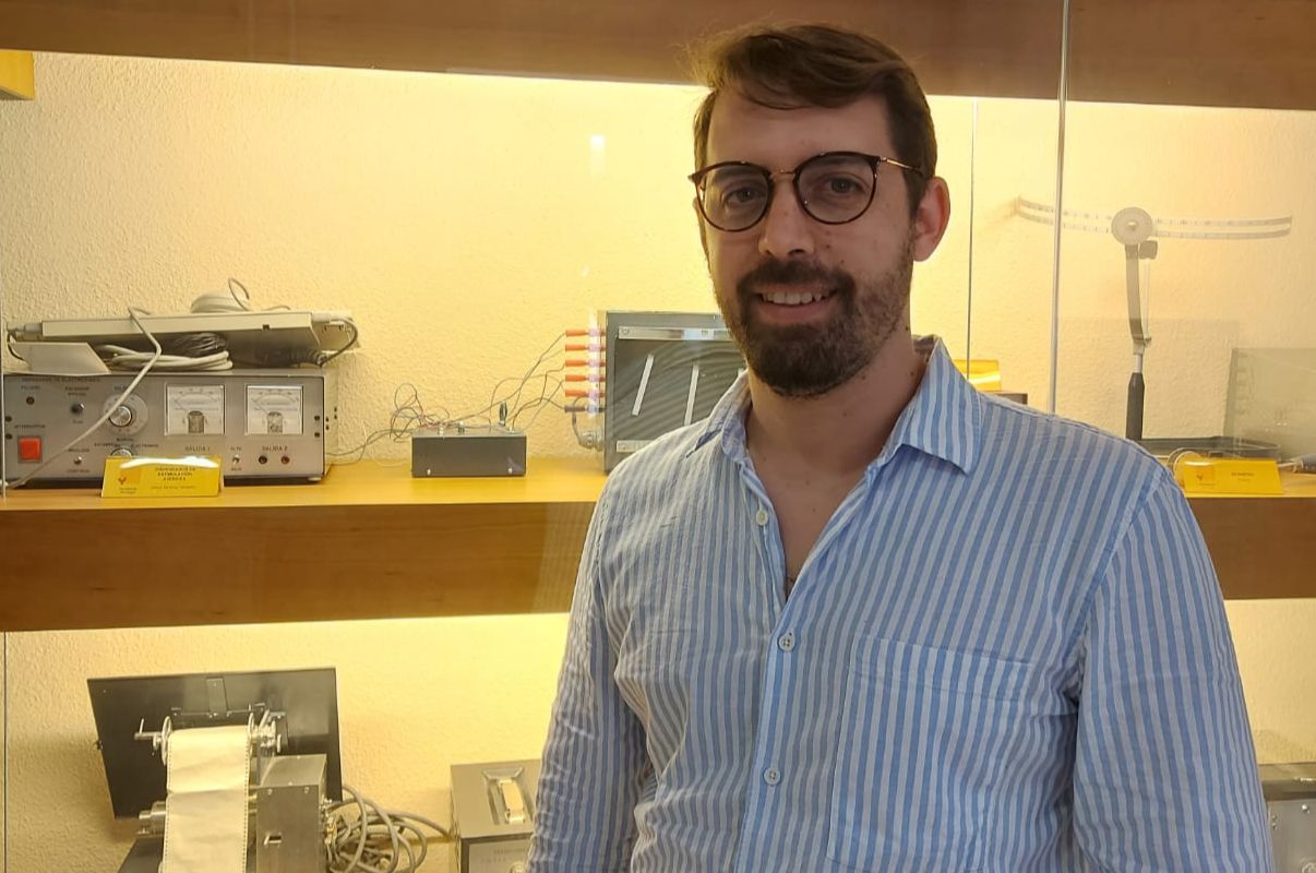 Un proyecto del profesor de Psicología Rubén Pérez Elvira, premiado por la Foundation for Neurofeedback and Neuromodulation Research