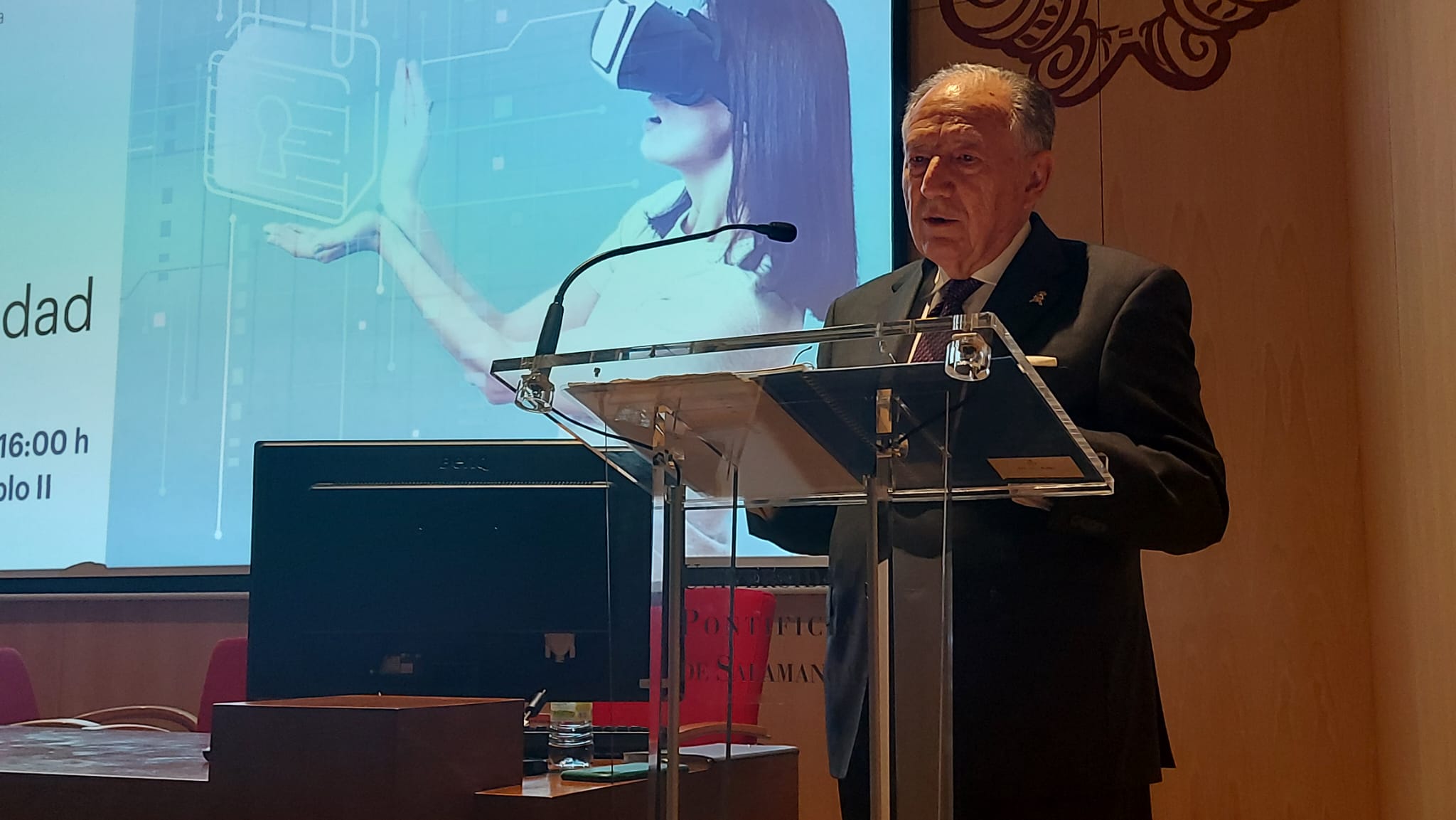 El exdirector del CNI, Félix Sanz Roldán, cierra la jornada de ciberseguridad de la facultad de Informática