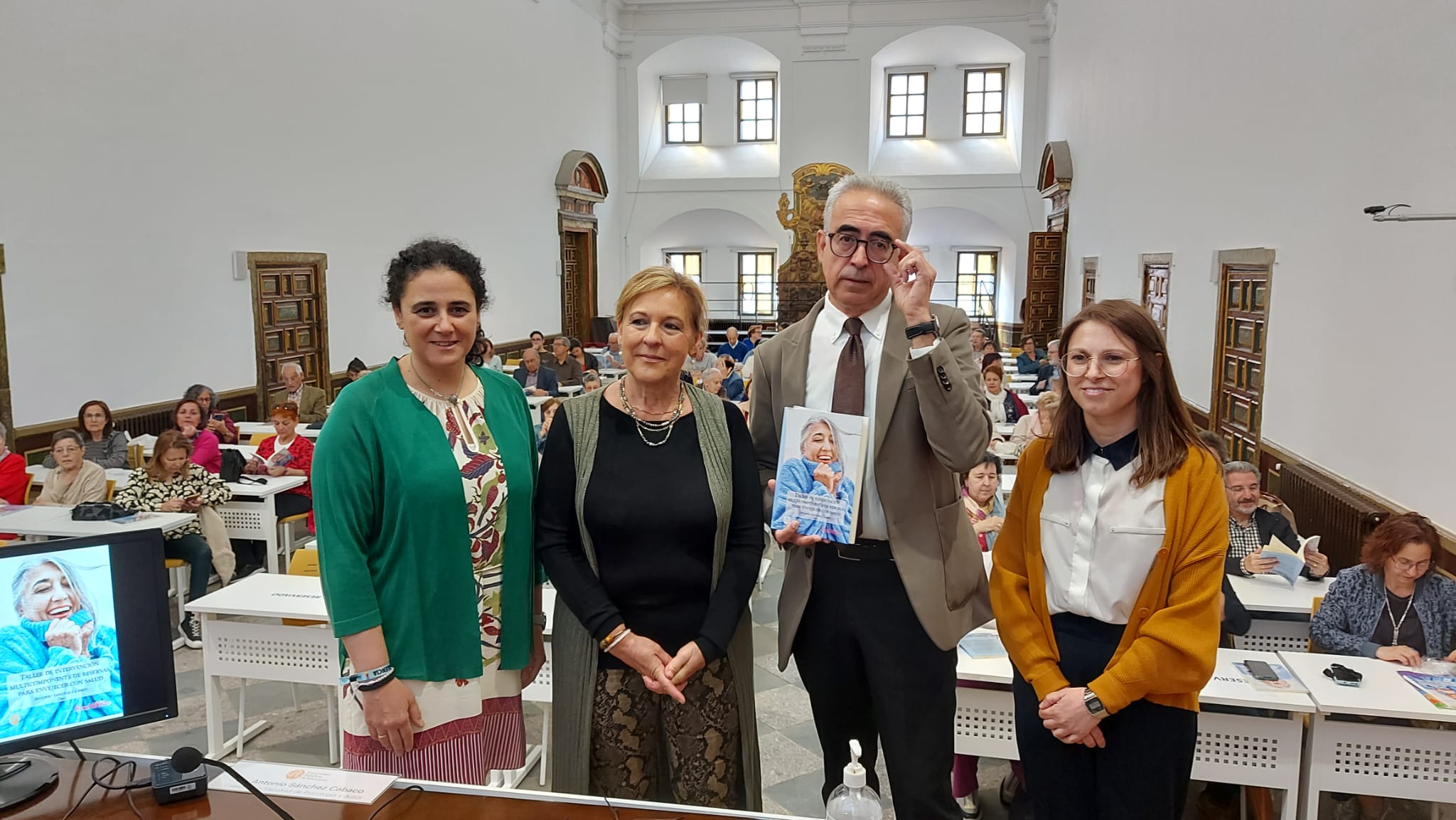 La UPSA presenta un libro para prevenir el deterioro cognitivo y estimular el envejecimiento