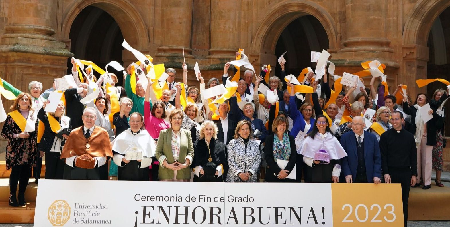 Graduación de los alumnos del Programa Interuniversitario de la Experiencia