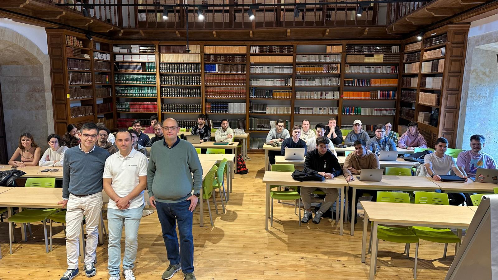 La Facultad de Informática impulsa el emprendimiento con WordPress entre los estudiantes 