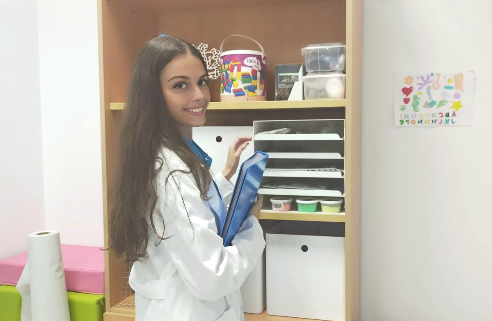 Candela Rolán: “Los alumnos que estudian aquí Logopedia salen completamente preparados para el mundo laboral”