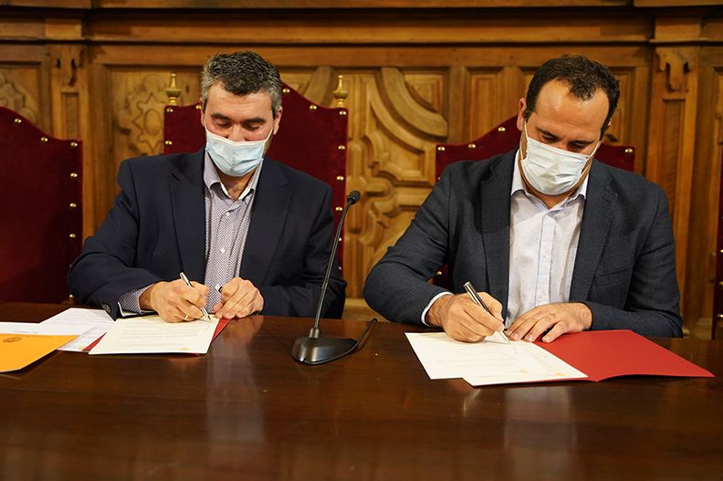 Convenio con el Ayuntamiento de Santa Marta para promocionar actividades gastronómicas