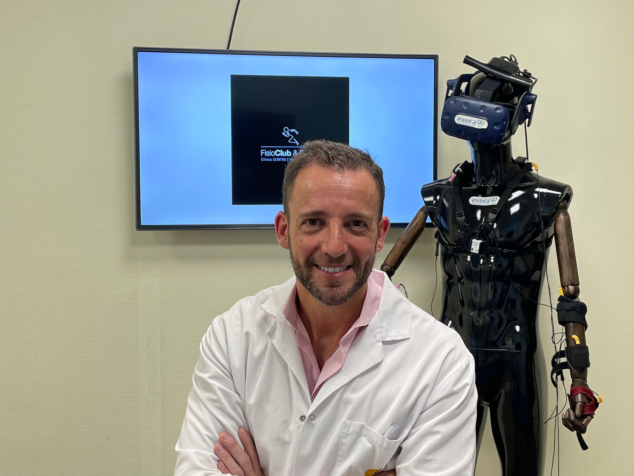 Fernando G. Sanz: “En el paciente enfoco compromiso, empatía y los últimos avances tecnológicos”