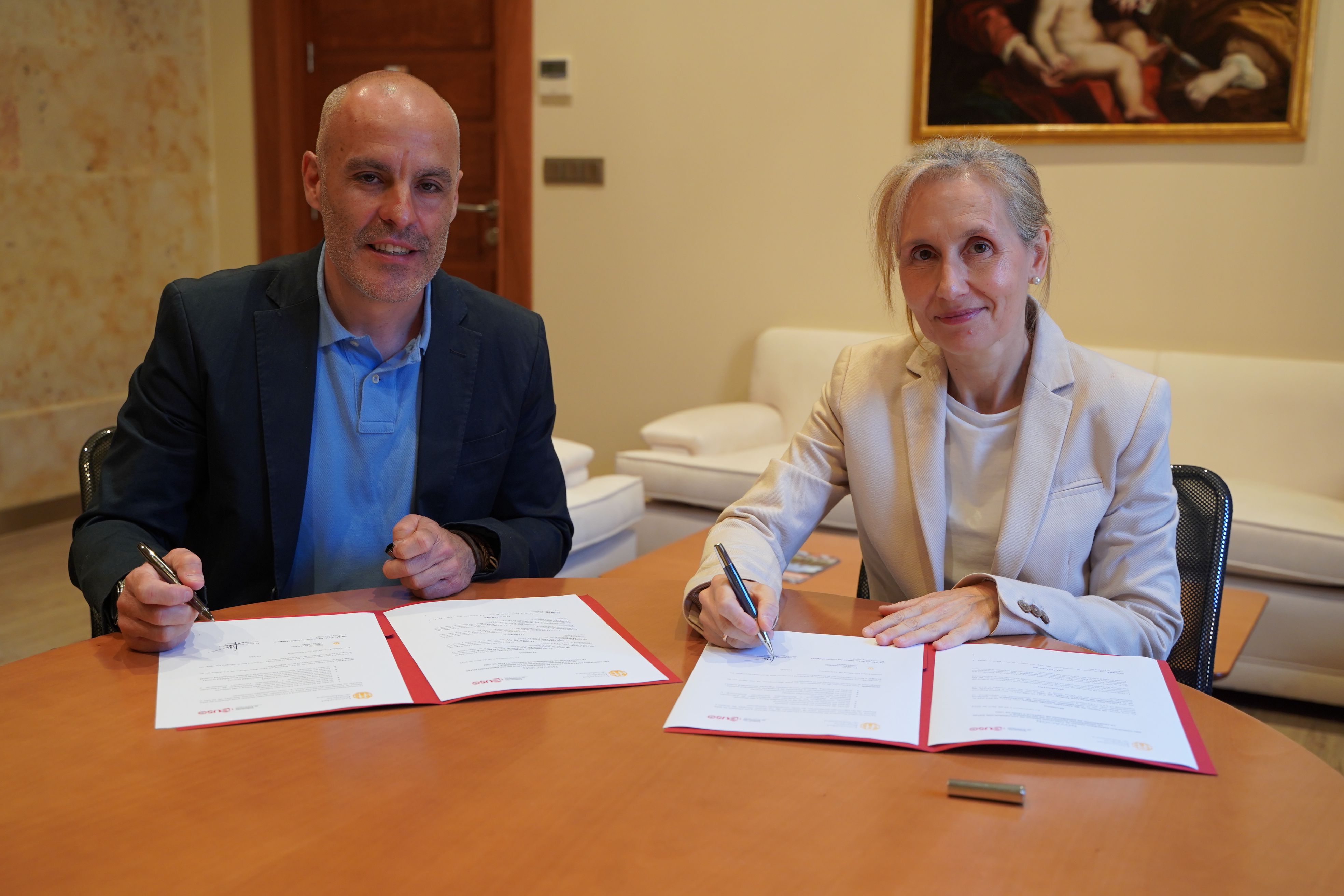 La UPSA y USO renuevan su acuerdo y lo amplían a los nuevos grados ‘online’ que pone en marcha la institución académica el próximo curso