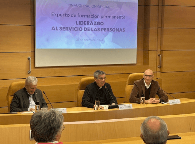 Inauguración del ‘Experto en Formación Permanente en Liderazgo al servicio de las personas’