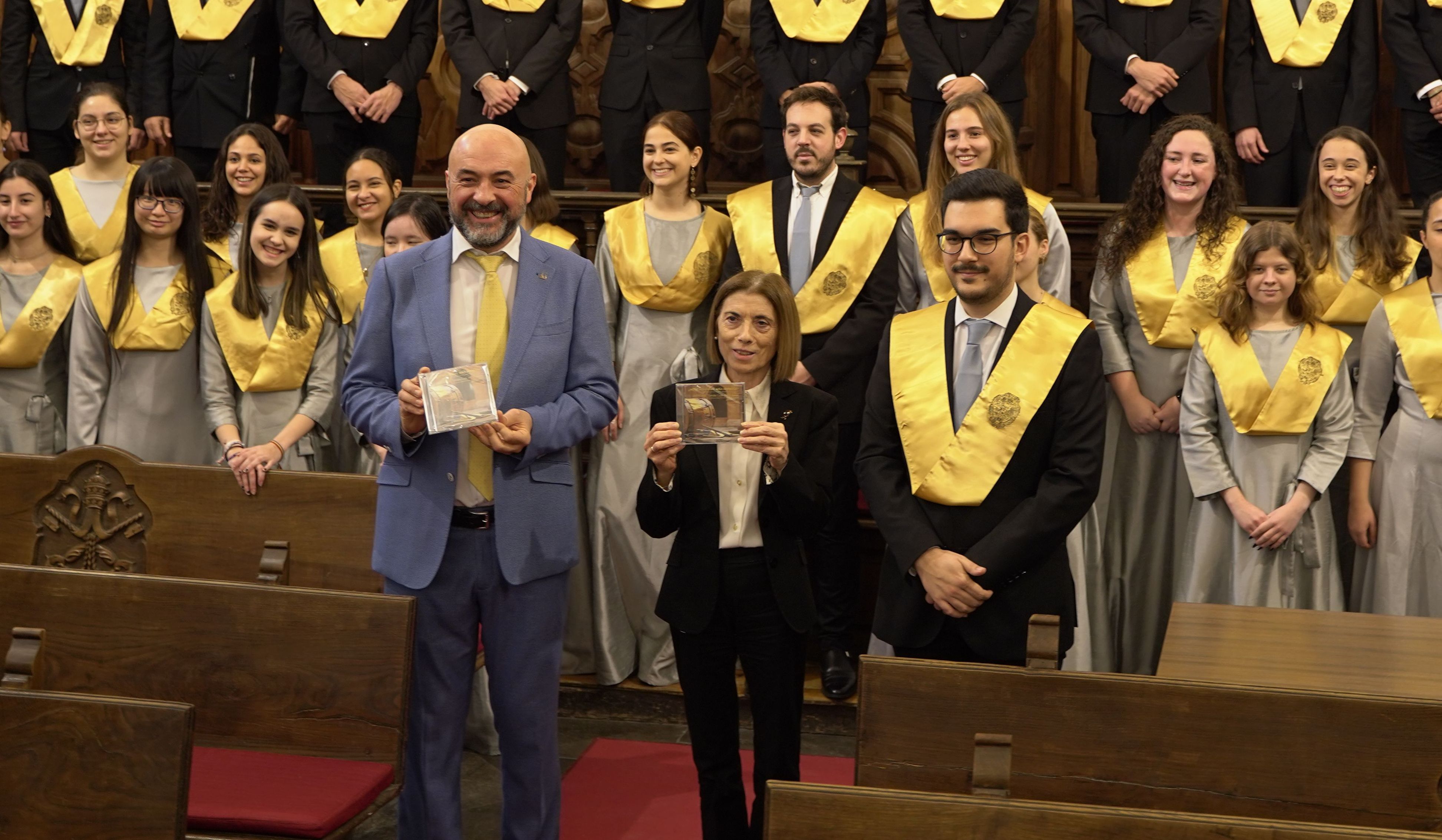 El Coro 'Tomás Luis de Victoria' homenajea la música tradicional salmantina con un cd
